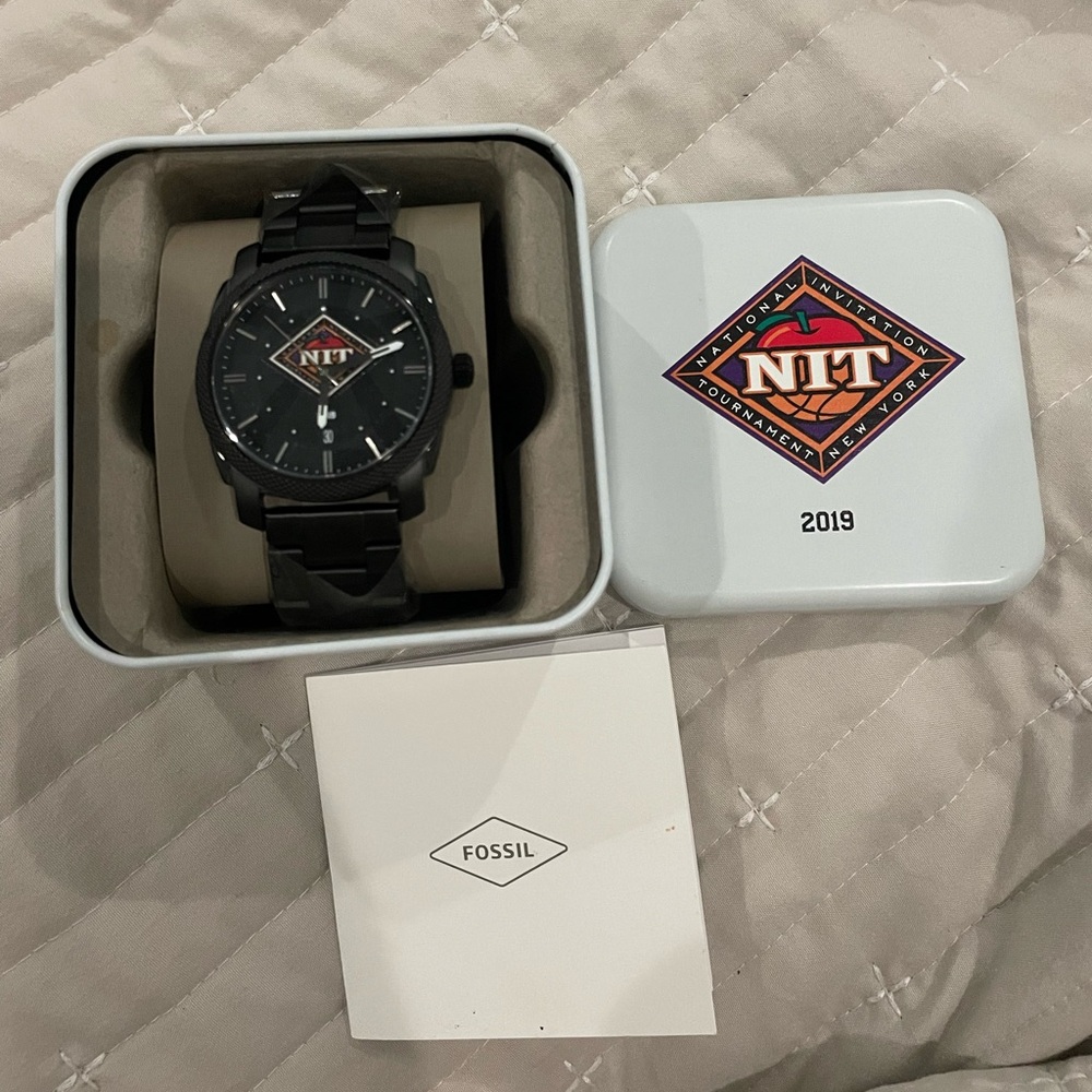 Brand New Men’s Fossil Watch 2019 NIT